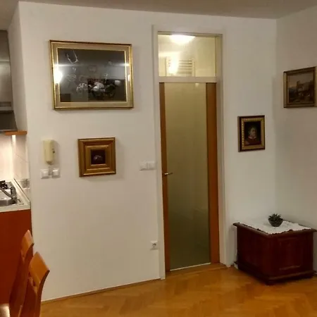 Mojca's Lejlighed